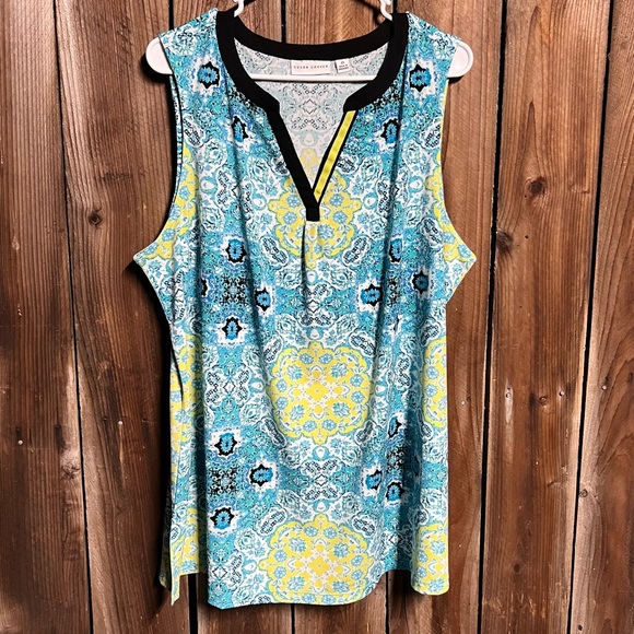 Susan Graver Tops - Susan Graver Blue & Yellow Patterned Sleeveless Blouse V-Neck Tank Top Sz 2X